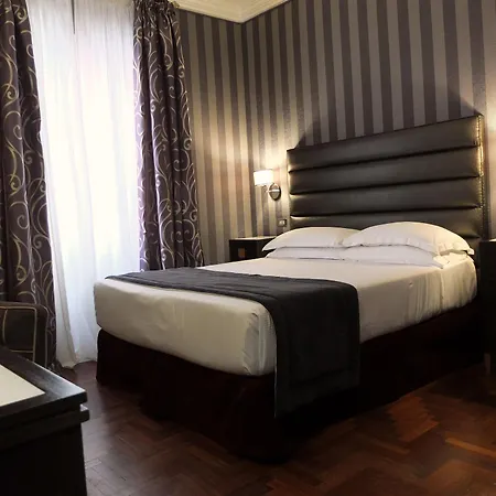 Royal Court Szálloda 4*