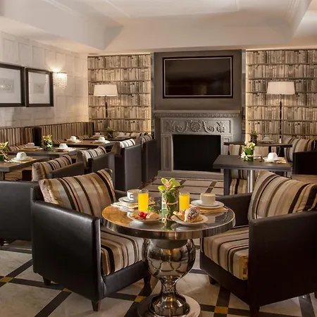 Hotel Royal Court 4*