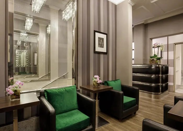 Hotell Royal Court 4*