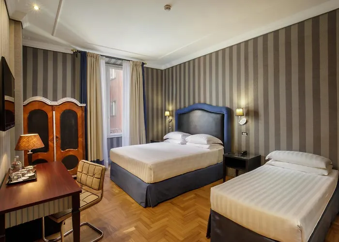 Hotell Royal Court 4*