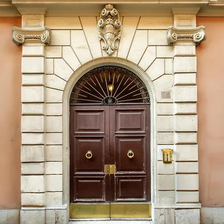 Royal Court 4* Roma