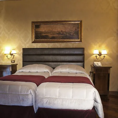 Otel Royal Court